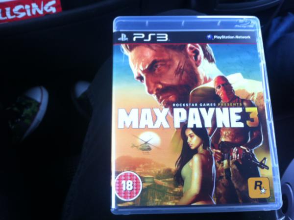 18Snake89's tweet photo. Max Payne 3 yeah :) http://t.co/JX7u32Bl