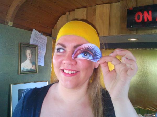 HetNaalcafe's tweet image. Knipoog van de #strijkplaats #H80 waai ook eens aan,en maak n #opstrijker