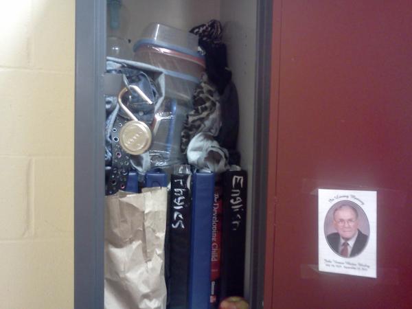 emmy5695's tweet image. Take a picture while it lasts #lockerprobs