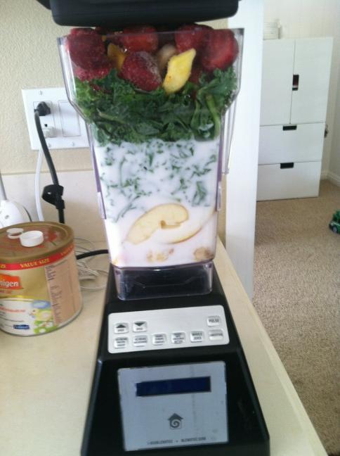 ChetSpreen's tweet photo. Breakfast of champions http://t.co/4tj1Uyrx
