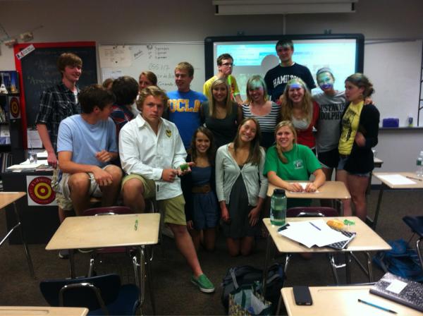 FrenchieProbs's tweet photo. Last class with frenchies, younger frenchies enjoy your time together! #HUGEfrenchieprob http://t.co/IHLb8GC5