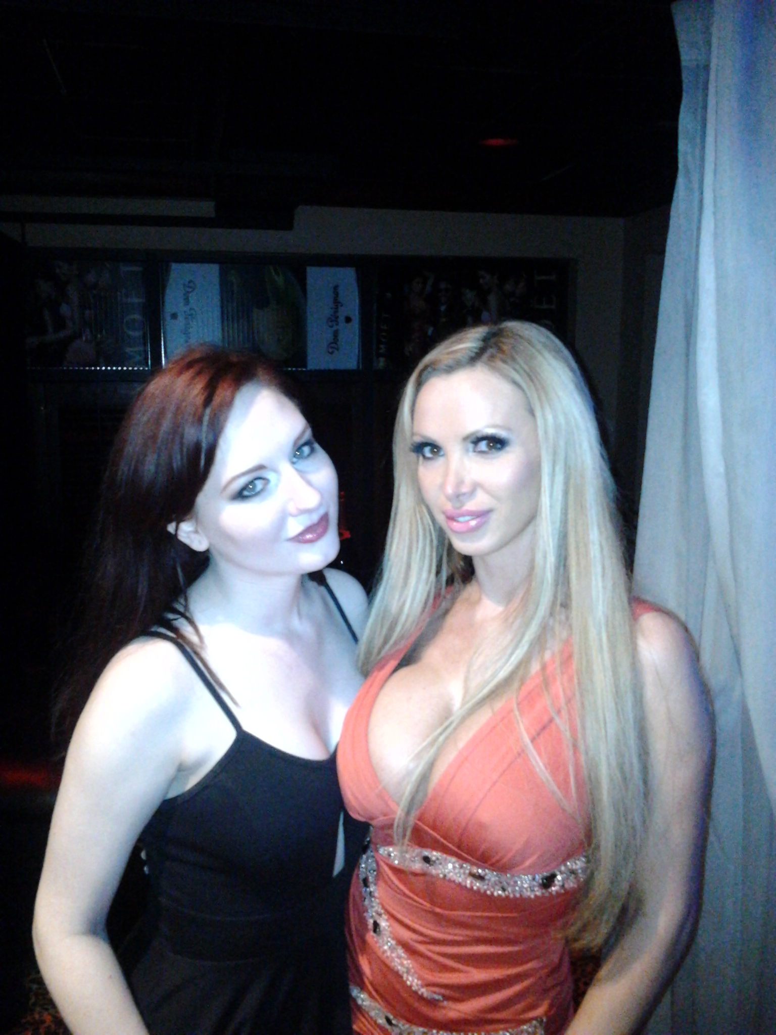 At the penthouse key club in tampa with @nikkibenz. She is so sweet and pretty! I am drunk! Haha! http://t.co/x1ArJTkP