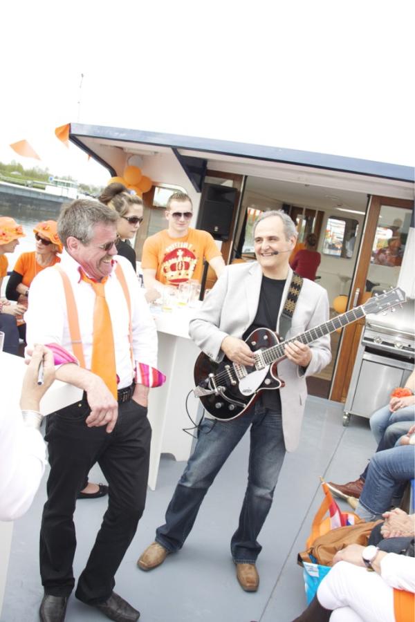 Nog een foto van koninginnedag op de boot van De Lantaern.
