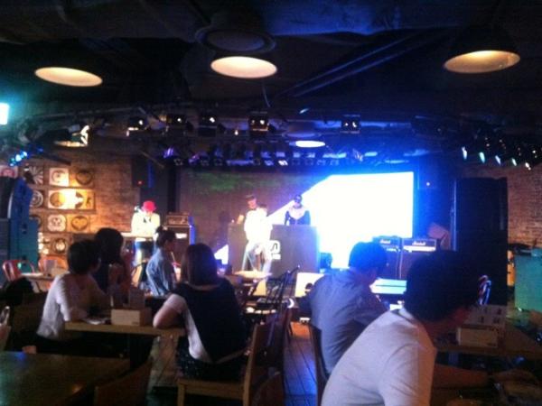 wingbeat98's tweet photo. @SoulSteadyRock "봄비 내리면" 쵝오였어요!! 공연잘봤습니다^^ http://t.co/6KCplM2U