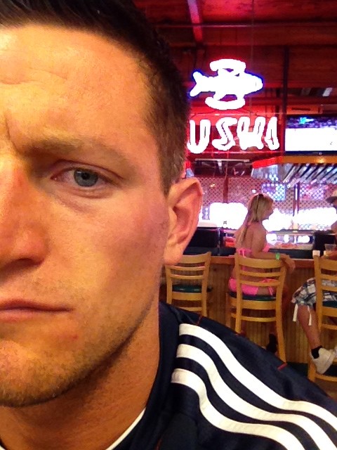Weatherford5's tweet image. I'm people watching at the shore. Check my form on the #FakeTextPic !!!
#flawlessform