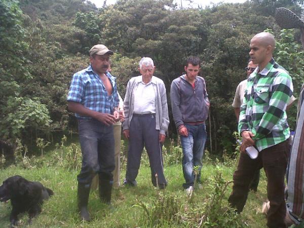 jjlopera's tweet photo. @MasBosques conociendo y divulgando los sistemas silvopastoriles en lproducción de la ganaderia y su importancia ambtal http://t.co/LE2d2IUW