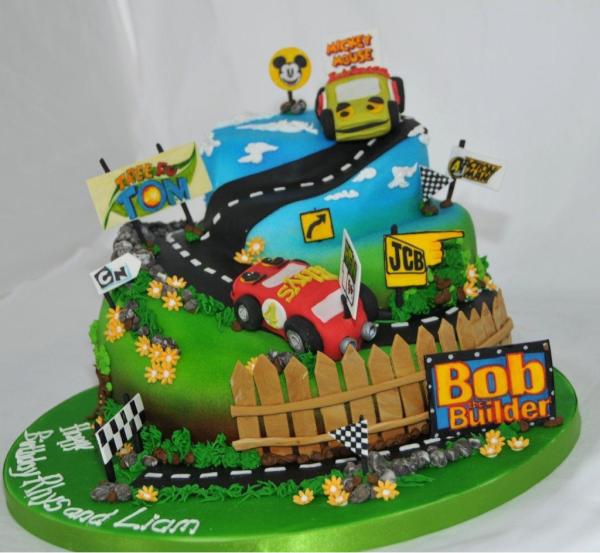 callihops's tweet photo. Racing car cake #all hand made #all edible #see more on Callicious cakes on facebook # http://t.co/WyaC352R