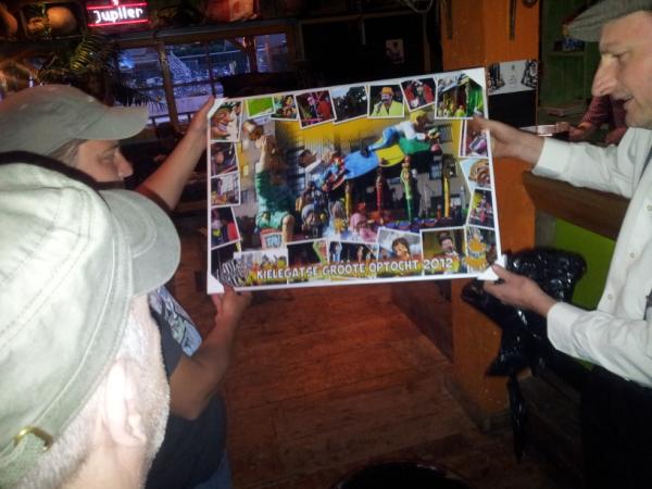WCEXP's tweet photo. Schitterend kado van @cvsimpel gehad! Bedaankt manne! http://t.co/MLbKGXI9
