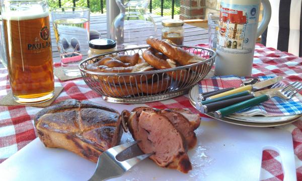 Da lohnt es sich doch leberkaes gemacht zu haben. "Who ever that man is" meinte der moderator bei ulli höneß im bild