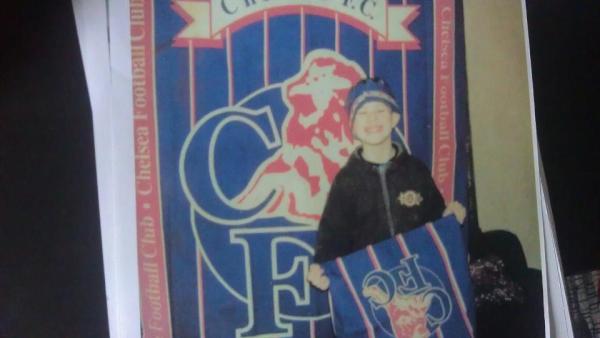 EwanMacKenna's tweet photo. Yessss! Just to make it clear there is no bandwagoning here, I assure you this was long before Abramovich era. #Chelsea http://t.co/WV4axukH
