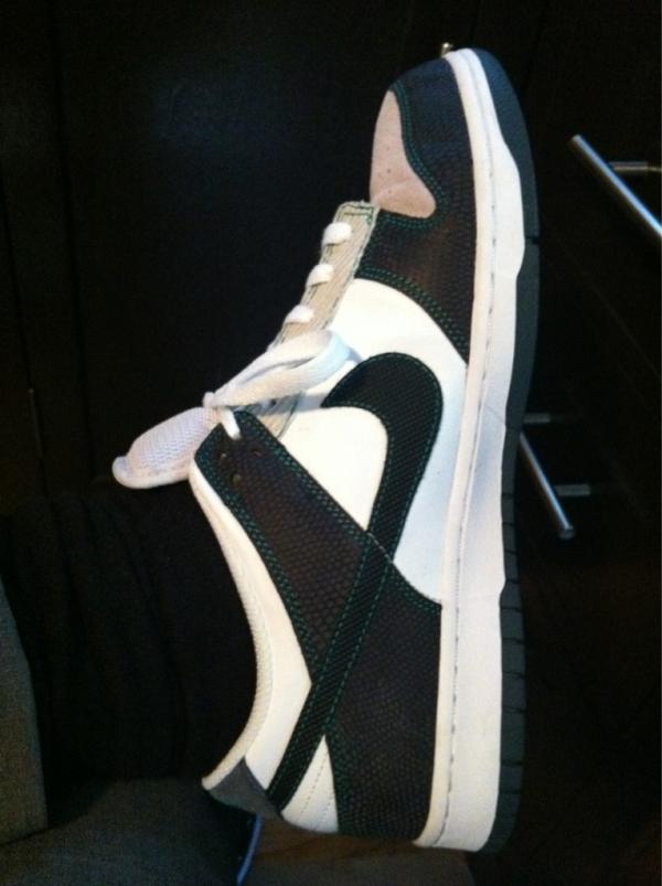 JoshuaMorrowYR's tweet photo. “@therealTKNOCK47: Joshua has the best kicks RT I'm Rollin with these tonight http://t.co/aKwpkiId”. RT U KNOW THIS.   #FootBang