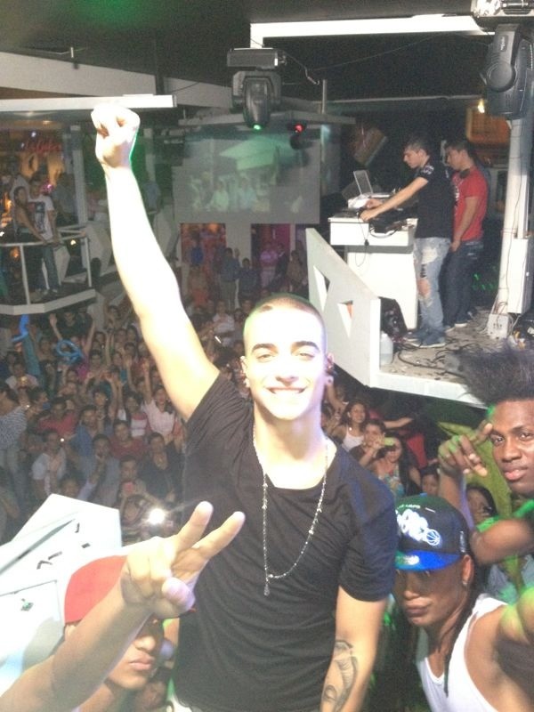 maluma's tweet photo. La casa llena en Villavicencio gracias de corazón que brutalidad. Mucho cariño recibido, me subieron la moral!! http://t.co/II354JAP