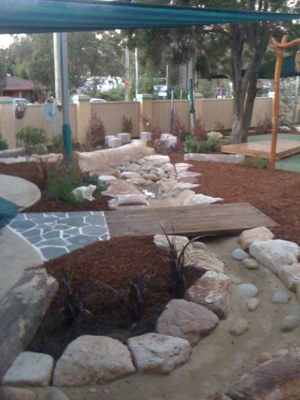 MAEarlyLearning's tweet image. Beresfield ELS opened the doors today  for the suburbs 1st annual street fair and showed off the new playground!