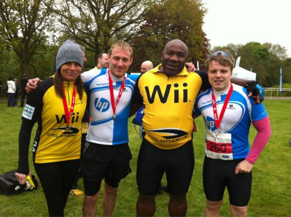 KingsTrust's tweet photo. Team HP have raised £1500 for @PrincesTrust by cycling #Palace2Palace. Thanks guys! @tegid2 @mattfairhead @victorubogu http://t.co/SCiFenZ9