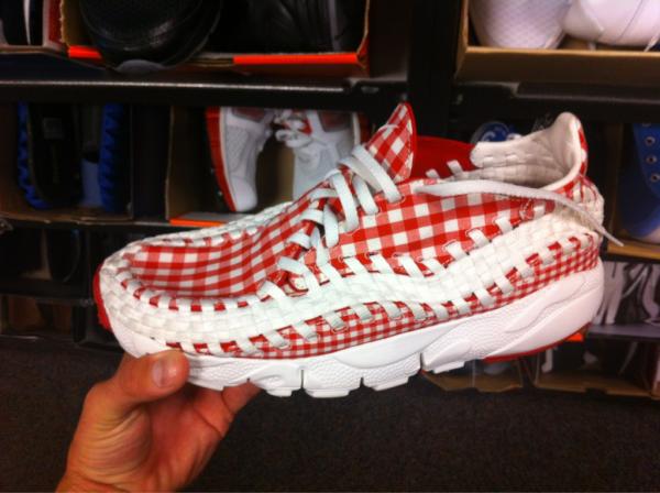 kylegwills's tweet image. Found these at Nordstrom Rack. They are NIKE. Pretty disappointed in my brand right now. #WhatThe? #WhyThe?#HowThe?