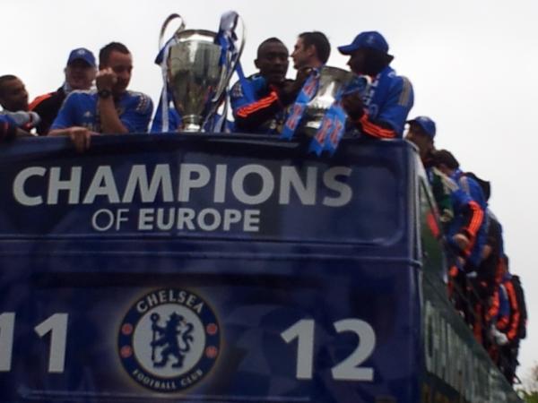 ChelseaFC's tweet photo. Showing the silverware. #CFCParade http://t.co/PysWQ7JU