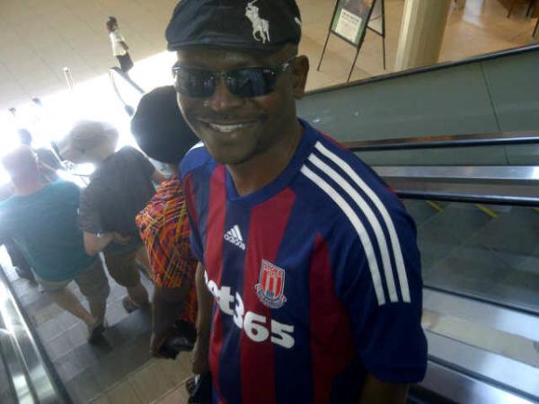 BCCUganda's tweet photo. RT @MrJamesGalloway: Eddie Mulenga is now a Stokie!!! http://t.co/25XuClPT