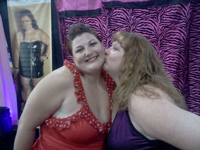 With my girl toy Vivian Laid&eacute; she did a great job at the BBW fashion show @Exxxotica http://t.co/qs1<a href="/tag/exxxotica"class="tags"><span>#exxxotica</span></a><a href="/tag/damnsexy"class="tags"><span>#damnsexy</span></a>