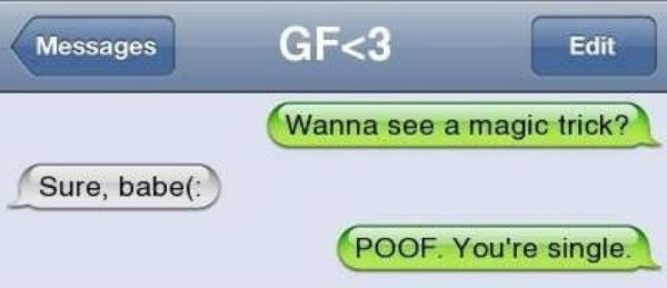 simajove's tweet photo. RT @FunnyOrTruth: #WorstWayToBreakUp over text http://t.co/i2RVGr8Kxx