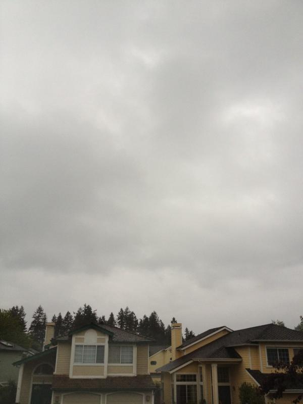 anry's tweet photo. It is total Solar eclipse in Seattle. http://t.co/zXkPJm9L