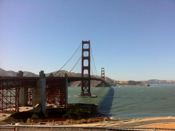 chenqj's tweet photo. gold gate bridge http://t.co/mnJdDf53