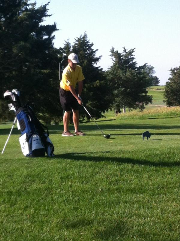 #maxhalley teeing off #10