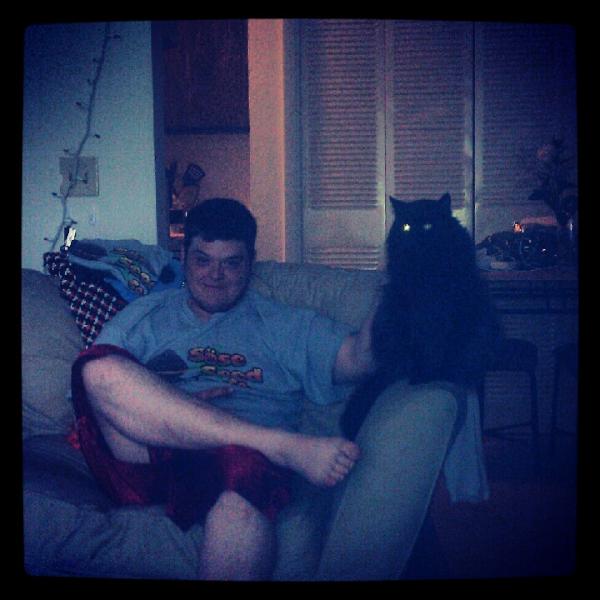 BubISmedicated's tweet photo. @tjferguson44 is Lord of the Cats http://t.co/w6zawGp5