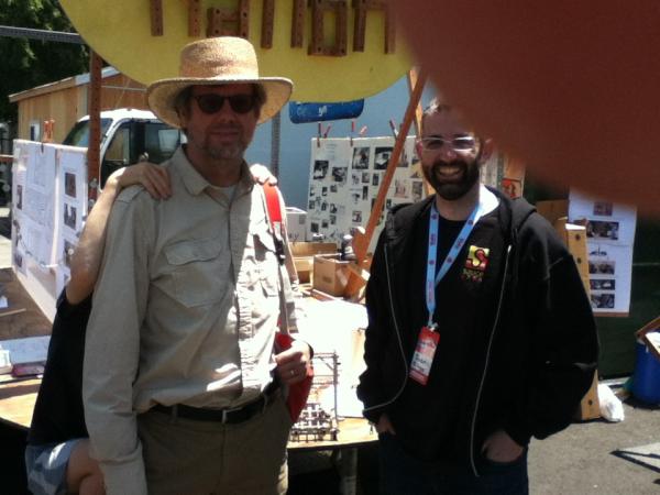 Guess who stopped by the #GridBeam booth at #MakerFaire!? /cc <a href="/gvanrossum/">Guido van Rossum</a> <a href="/bitbeam/">Bitbeam</a>