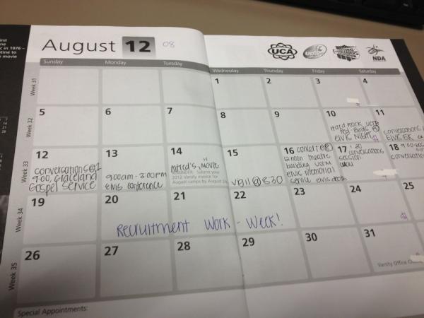 ElvisPresley's tweet photo. Getting prepped for #ElvisWeek 2012 - RT @kjenks92: Calendar set for #EW2012 @ElvisPresley http://t.co/4NU0sczv
