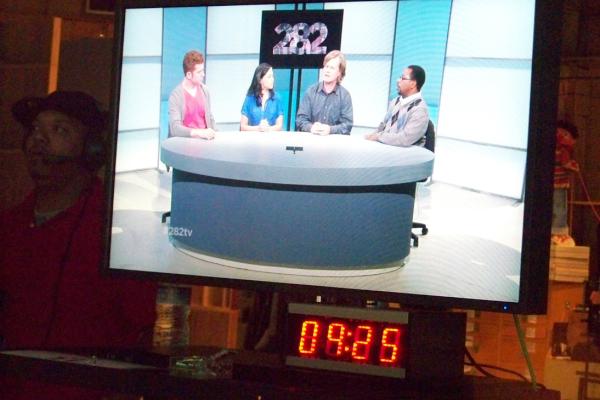 282tv's tweet photo. Great show! L to R: @skitdaddle, @BrittneyCason, @oakleydavid &amp; @282tv host @CarltonHargro. Watch 6:30pm on @WTVI. #CLT http://t.co/GjEqOXPT