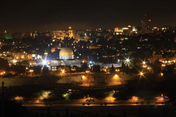 maooaj3's tweet photo. لمدينة القدس قبل قليل

يا قدس يا مدينة السلام http://t.co/pOiBvLam