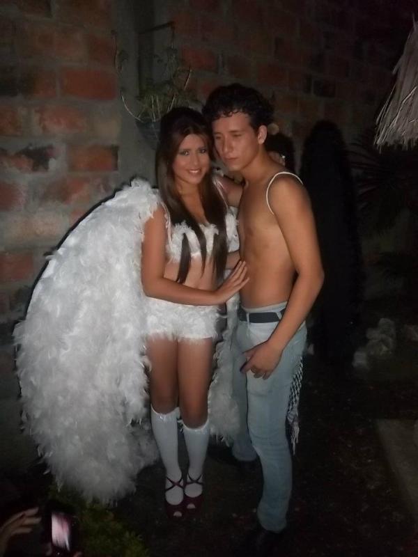GabiMons's tweet photo. UN MODELAJE SUPER DIVERTIIDO http://t.co/EW3iyPmN