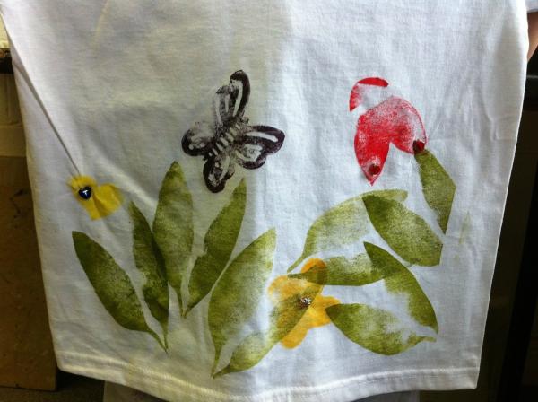 Birthday parties with a difference <a href="/RuralArts/">Rural Arts</a>.  Make a fabulous hand printed t-shirt.  Great for all ages!