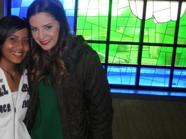 CF_StefanyMiler's tweet photo. Con  mi Idola :* @sherylrubior28 Te Amooo! Ereees My Vidaaa! http://t.co/y9K8UYE8