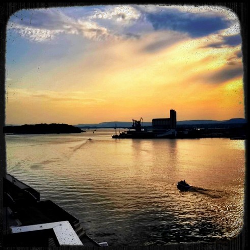 ElisabethVollen's tweet photo. There is nothing wrong coming home to this :) http://t.co/r03FfkrD