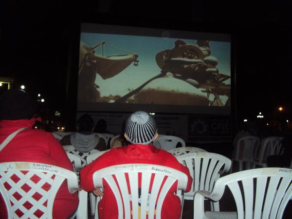 Festival internacional de cine en la calle, este viernes 25 a las 7:30pm - Parque Municipal.