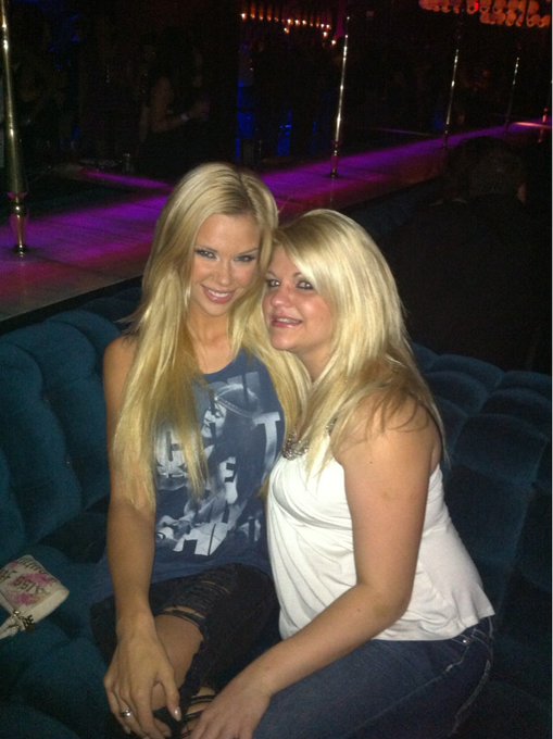 Awwwww just saw this !! I miss my sister @alexkaylin <3 come over tonight missy ! http://t.co/qrsjwG<a class="tags" target="_blank" title="On Twitter" href="/?out=eyJ0eXAiOiJKV1QiLCJhbGciOiJIUzUxMiJ9.eyJpYXQiOjE3MTk4MjQwMjYsImlzcyI6InR3cG9ybnN0YXJzLmNvbSIsIm5iZiI6MTcxOTgyNDAyNiwiZXhwIjoxNzUxMzYwMDI2LCJyZWRpcmVjdF91cmwiOiJodHRwczovL3R3aXR0ZXIuY29tL2FsZXhrYXlsaW4ifQ.jhfi0EZV83jKIZMrF20vq5gLSPGApkmMDC2_zcw014DRw4-TxyUFLS6SN54DO_U4zhFczFEnVMm85IU2ZGHlqA">@alexkaylin</a><a href="/tag/love"class="tags"><span>#love</span></a>