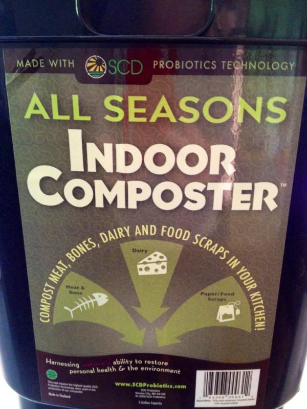 MollyRingwald's tweet photo. Beginning the great adventure of indoor composting... http://t.co/ww2k3xlN