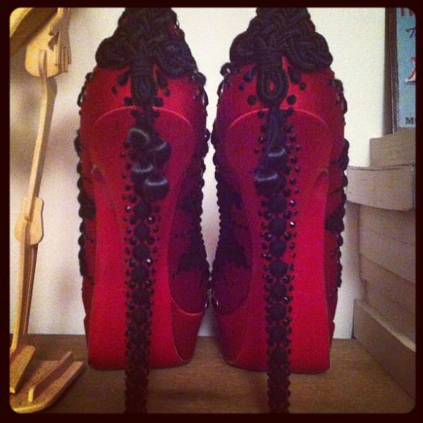 Loubuotin's tweet photo. She's got sole. http://t.co/6HqQyGSU
