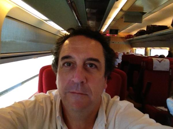 fsolerfe's tweet photo. En el AVE camino de Sevilla para el Secoir. ¡Que Dios reparta suerte! http://t.co/1N5vkzvj