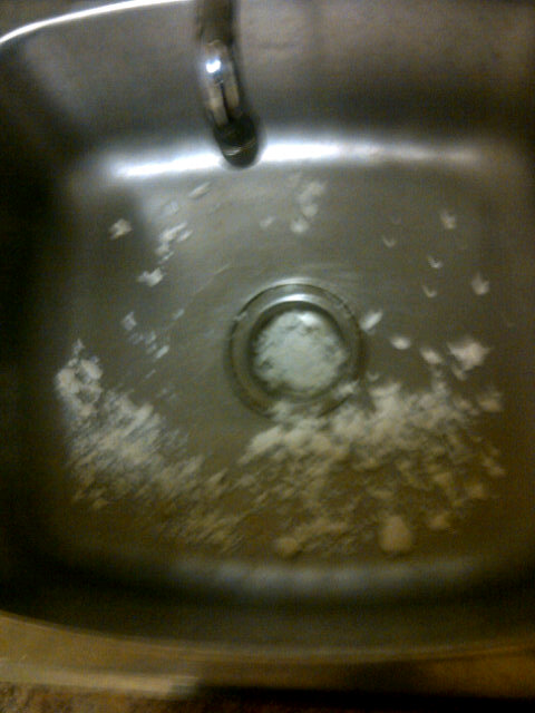 lilV_dancer's tweet image. #resproblems #Yorkuproblems #wintersresproblems that is just plain gross