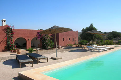 location-riad tweet media