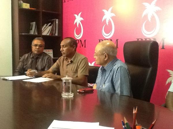 nimal_kokaa's tweet photo. Victory Sports Club ge kureege mashooru kuluntheri eh kamahvaa Ibrahim Fauzy PPM ah miadhu soi kohfi http://t.co/2YgBL1DI