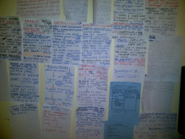 Brogan_oxo's tweet image. Loving my new wallpaper.. not #examstress #englishlegalsystem