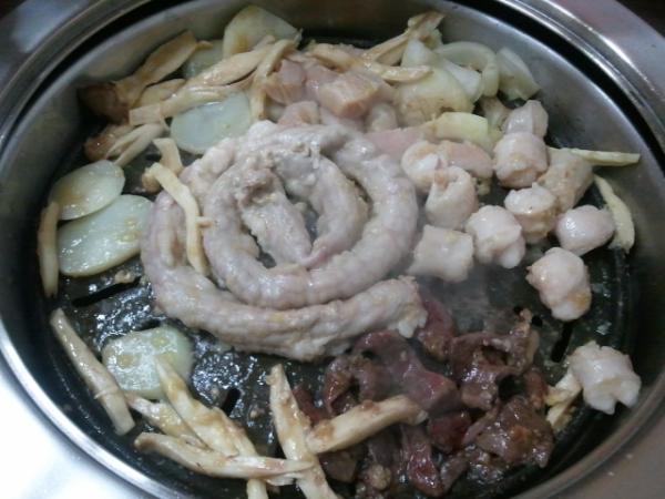 양곱창 구이 ㅋ
소주  땡기시는분 손 드세요