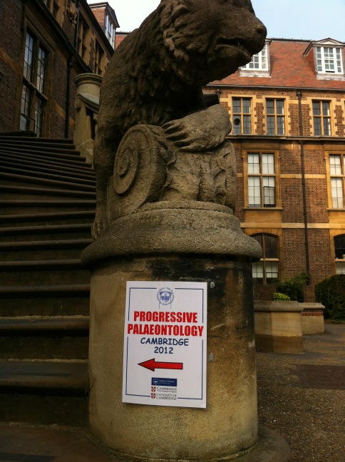 LSmonster's tweet image. #progpal Follow the signs!