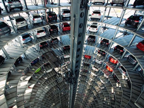 AMDAEDOMX's tweet photo. Volkswagen en Wolfsburg http://t.co/WwtGLiDT