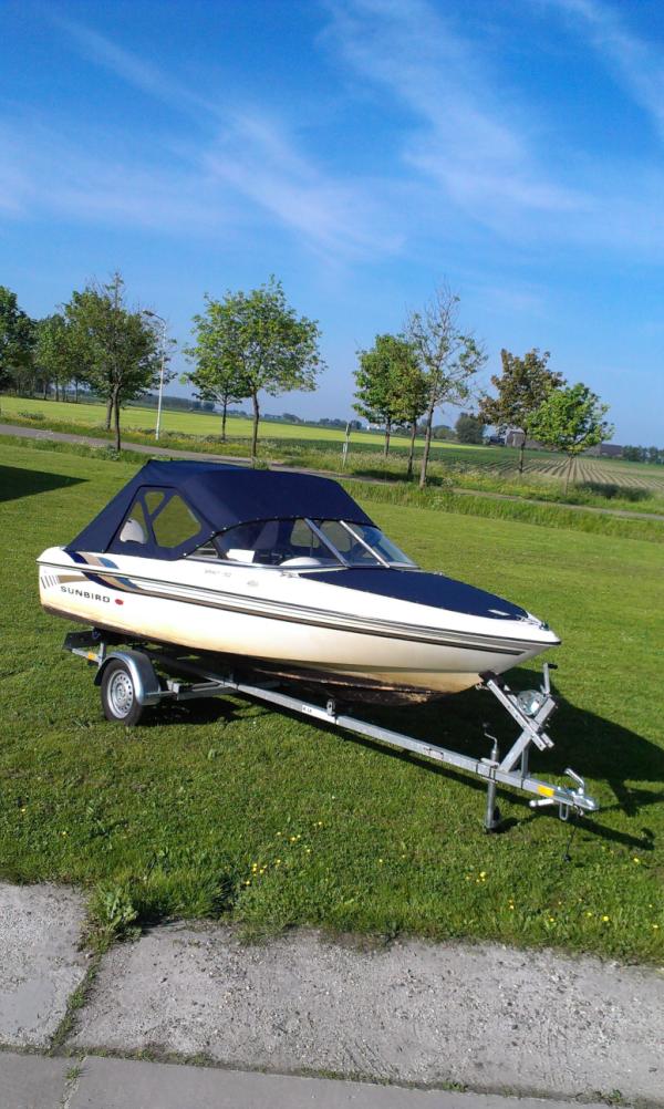 ZMBrouwers's tweet photo. Nieuwe #buiskap gemonteerd, die ook is te gebruiken als #biminitop lekker met dit weer! http://t.co/EK36tb1F