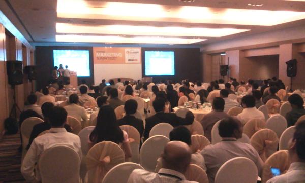 sureshthomas4's tweet photo. Evaluating key customer touch points &amp; customer service trending discussions #strategicmarketing summit @strategicindia http://t.co/nsB3xPSI