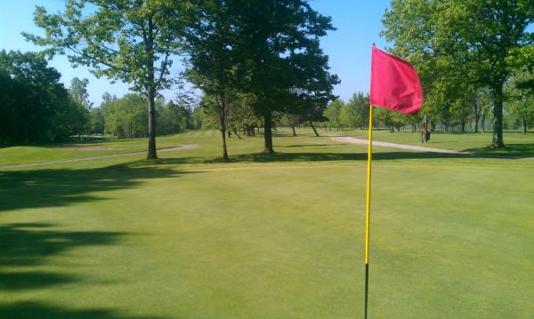 ABirdiesEyeView's tweet photo. Calm before the storm. 9:30 shotgun. http://t.co/W3Ia1RXk